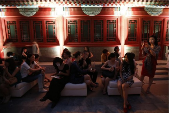 Фотограф Ким Кён-Хун показал, насколько велика пропасть между жизнью богатых и бедных людей в Китае