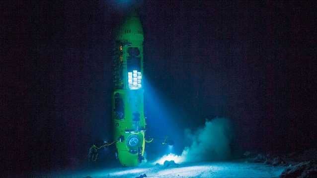 Самое глубокое место на Земле (12 фото)