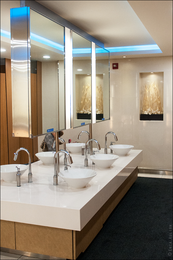 Как выглядят клозеты Сеульского международного аэропорта