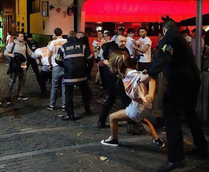 Вечеринка в Ливерпуле (55 фото)