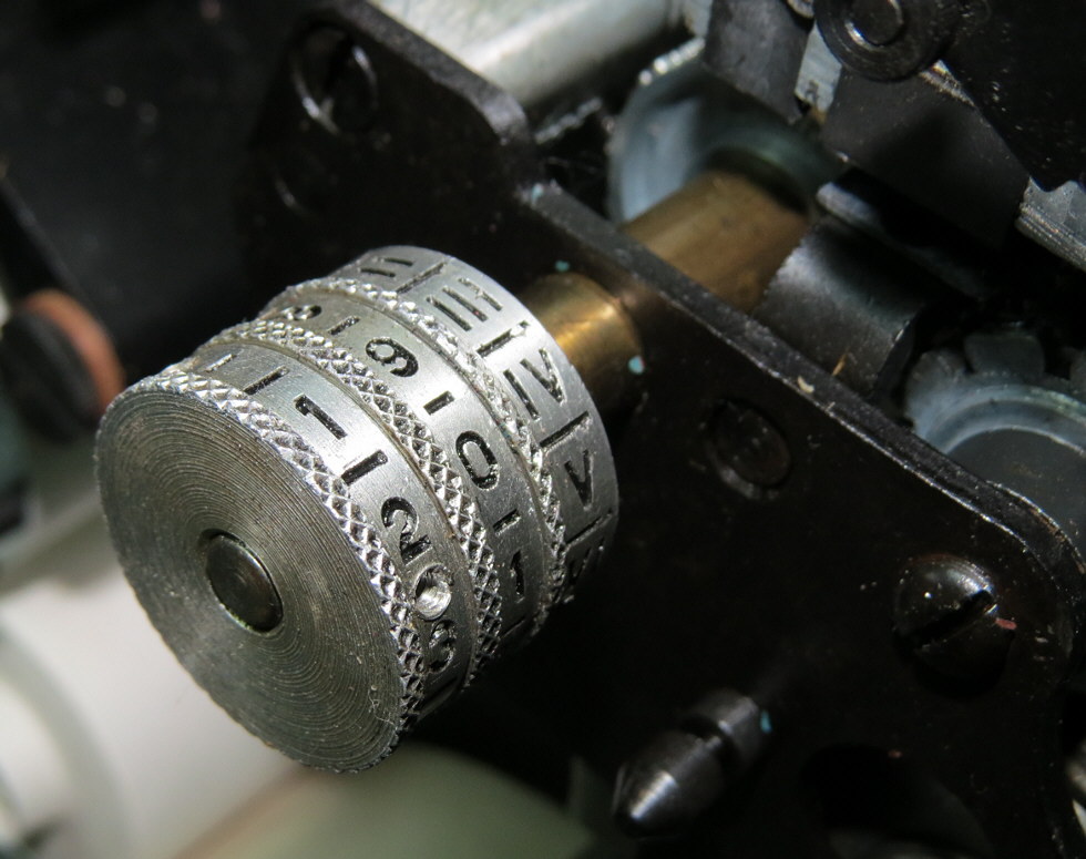 Советский кассовый аппарат А1Т-4-400-2