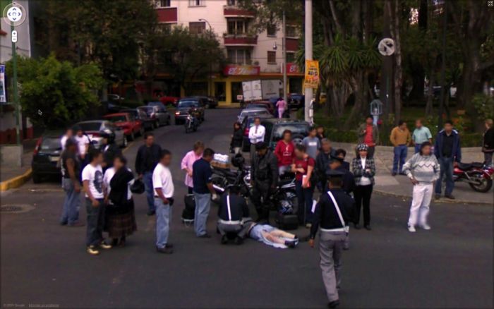 Странные фотографии с Google Street