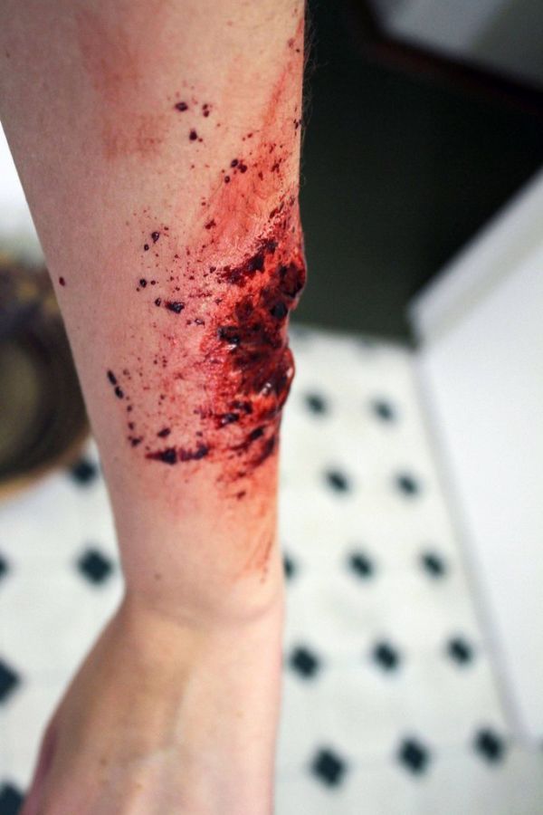 Страшный грим зомби