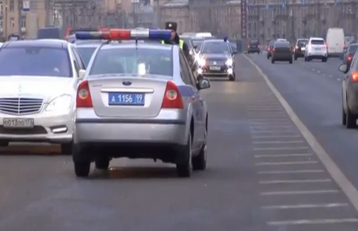 Депутат Госдумы попался в руки ГИБДД (7 фото)