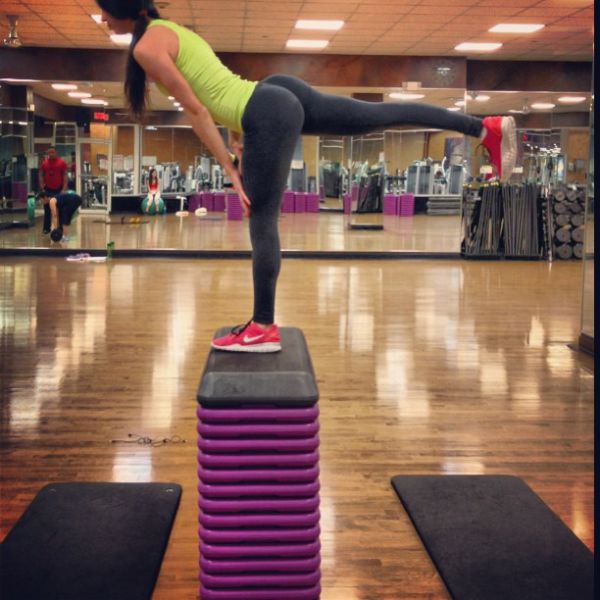 Сексуальные девушки в лосинах (59 фото)