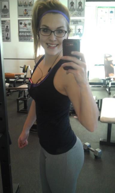 Сексуальные девушки в лосинах (59 фото)