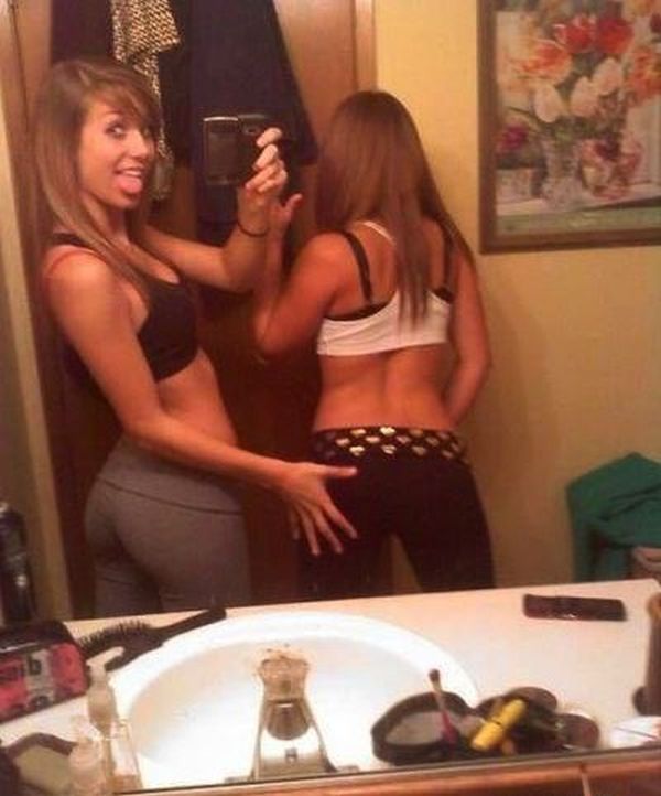 Сексуальные девушки в лосинах (59 фото)