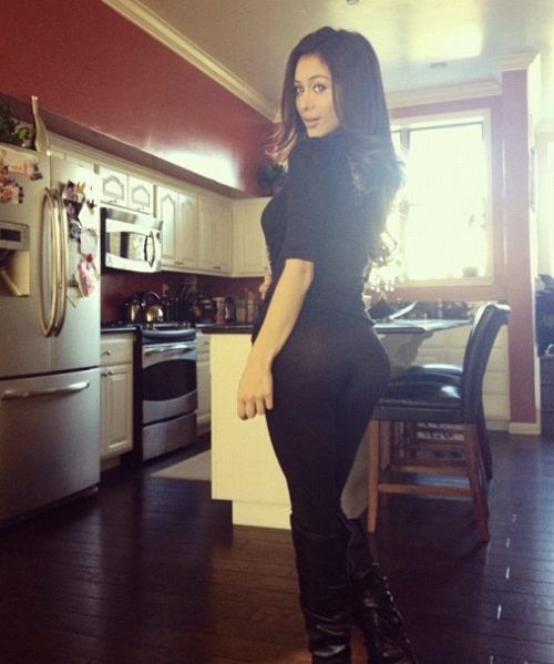 Сексуальные девушки в лосинах (59 фото)