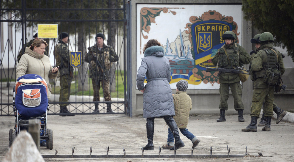 «Вежливые люди» в Крыму глазами американцев «Вежливые люди» в Крыму глазами американцев