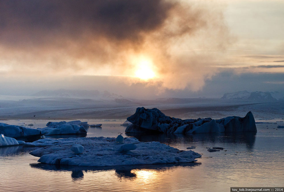 Ледниковая лагуна в Исландии Ледниковая лагуна в Исландии