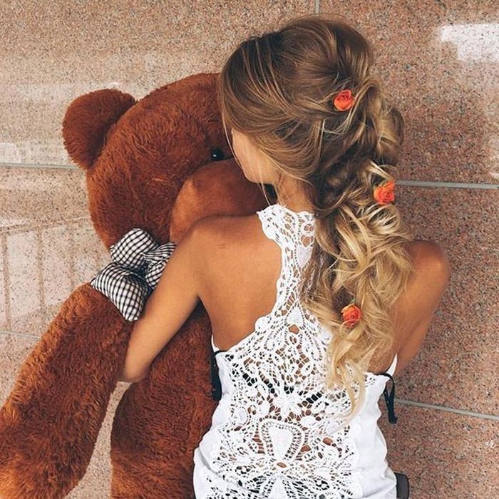 Девушки с мишками