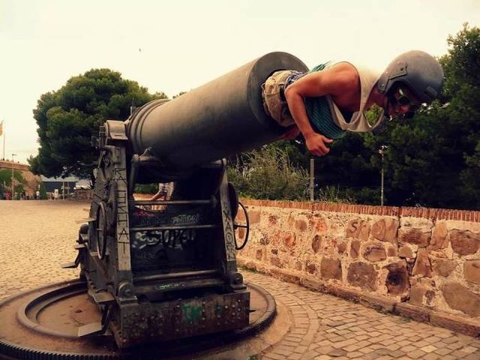 Странные люди и их поступки