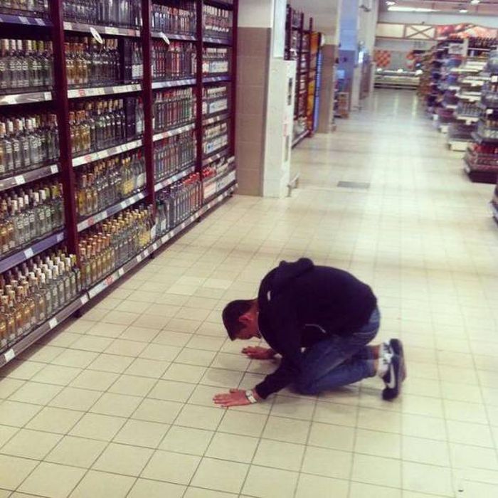 Странные люди и их поступки