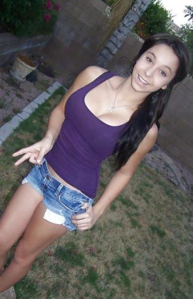 Девушки в шортиках