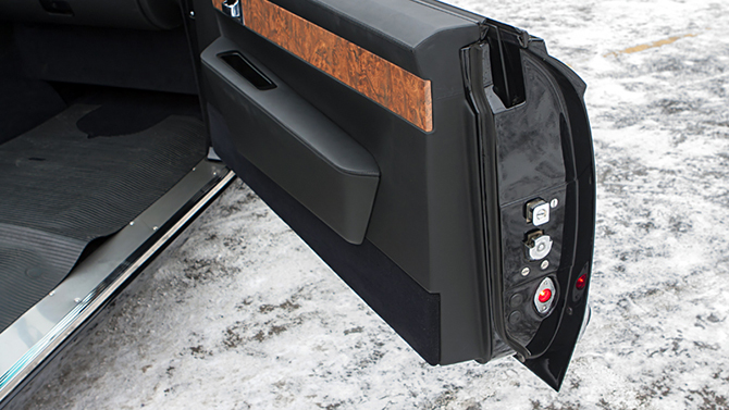 Парадный кабриолет ЗИЛ-41041 АМГ