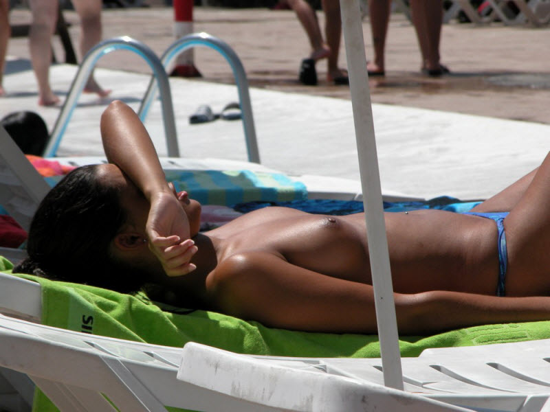 Обнаженный отдых