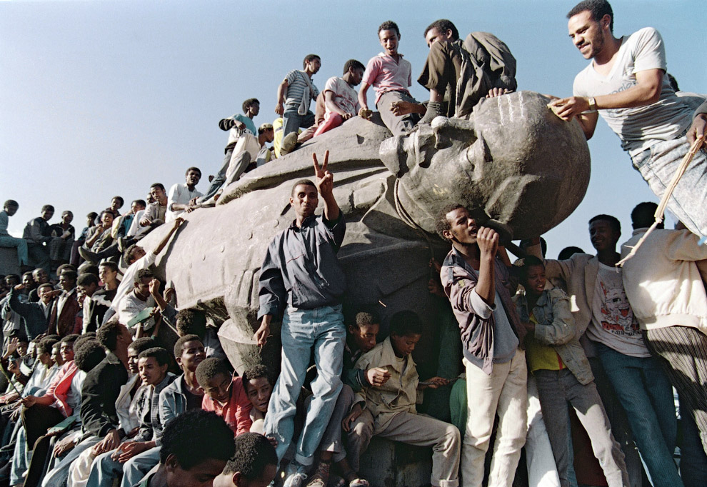 Ленины по всему миру Ленины по всему миру