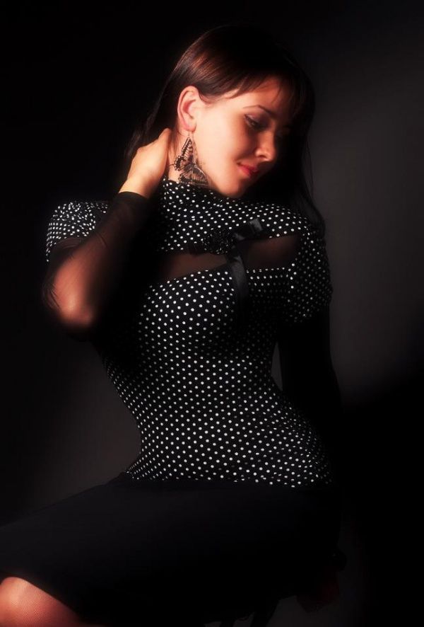 Девушки, играющие в онлайн игры