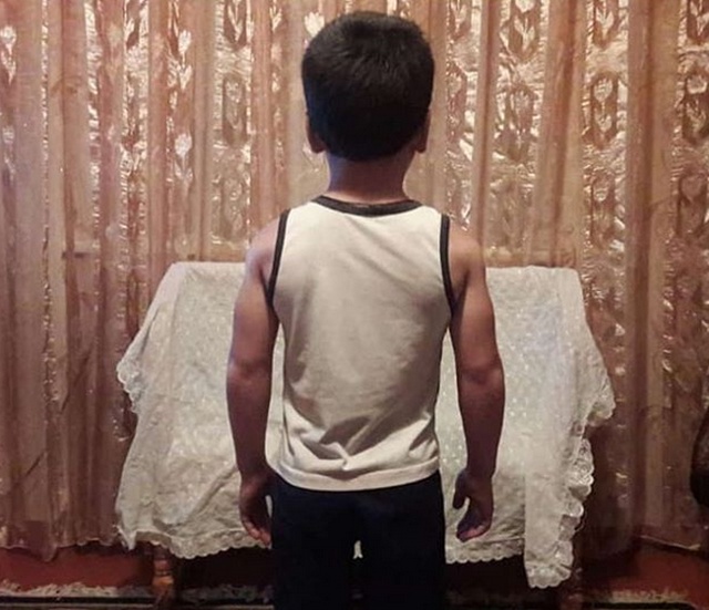 Пятилетний Рахим Кураев установил мировой рекорд, отжавшись 4105 раз