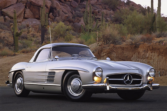 10 автомобилей, на которых ездят монархи и их наследники