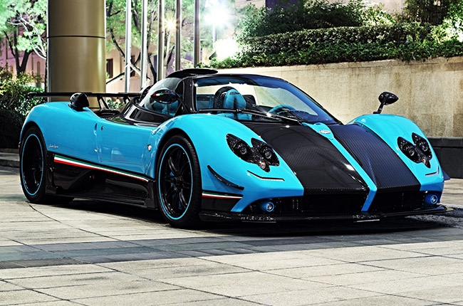 10 автомобилей, на которых ездят монархи и их наследники