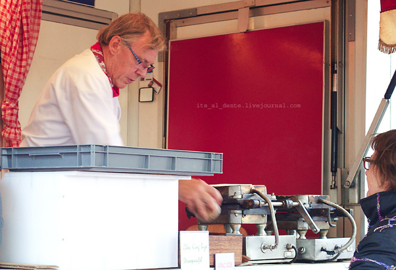 Что нужно попробовать в Амстердаме?