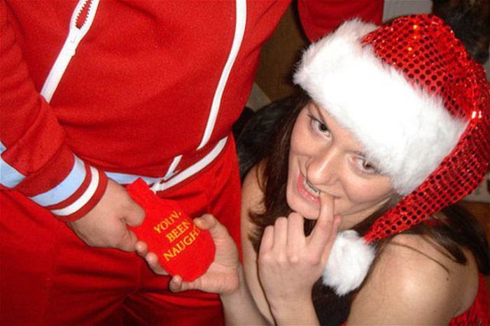 Девушки отмечают Новый Год