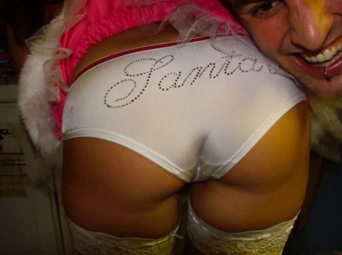 Девушки отмечают Новый Год