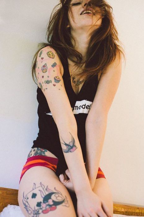 Красотки с татуировками