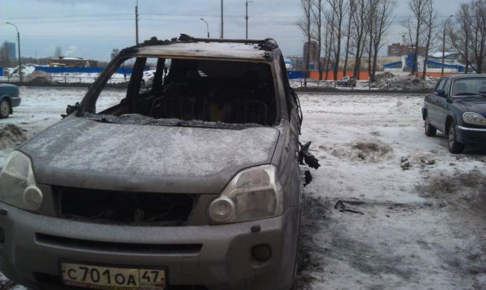 Сгоревший Ниссан