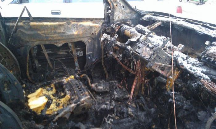 Сгоревший Ниссан