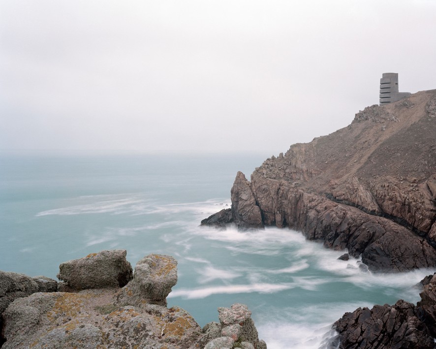 Тень защитника отечества