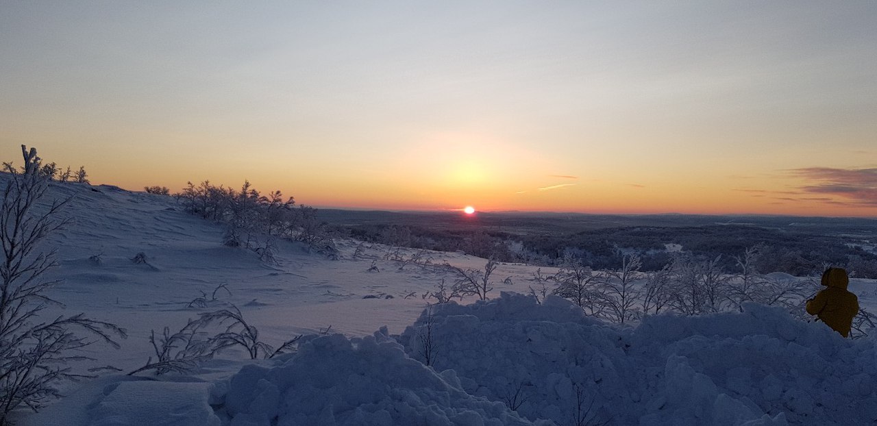 Жители Мурманска встретили первый рассвет в этом году Жители Мурманска встретили первый рассвет в этом году