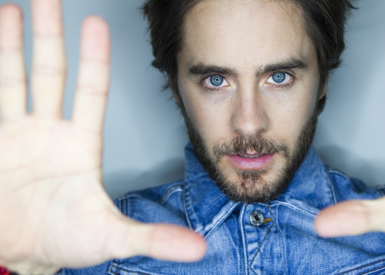 Знаменитые люди, которые «сразу играют на две команды» Знаменитые люди, которые «сразу играют на две команды»