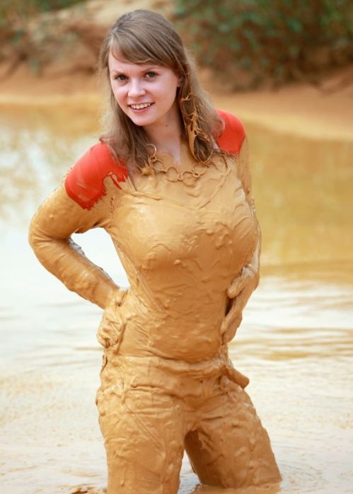 Девушки в грязи (35 фото)