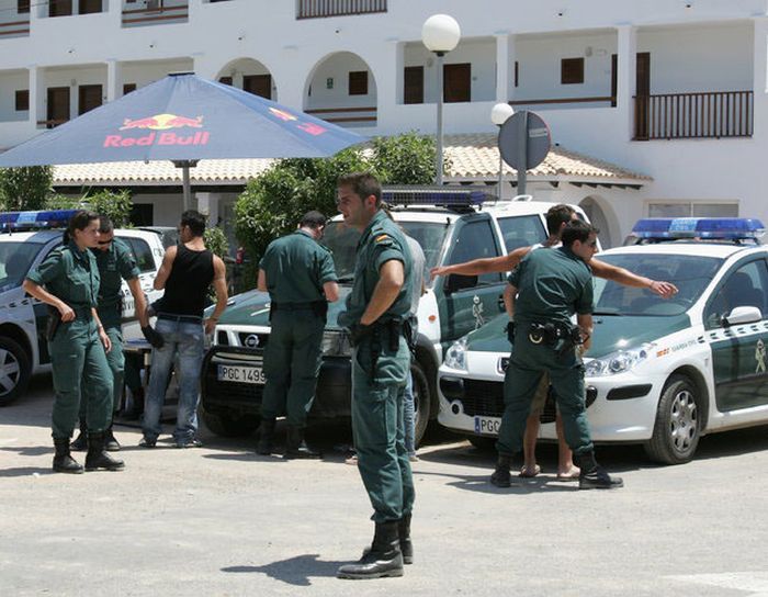 Тусовщики на Ибице (52 фото)