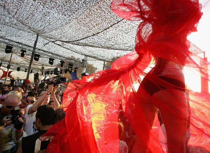 Тусовщики на Ибице (52 фото)