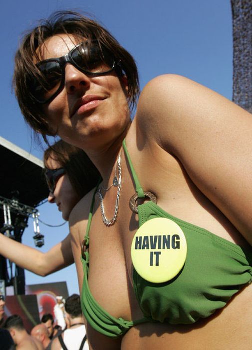 Тусовщики на Ибице (52 фото)