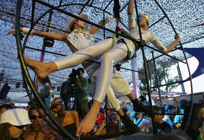 Тусовщики на Ибице (52 фото)