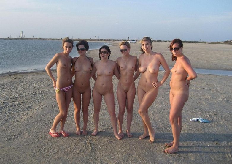 Безумный голый отдых