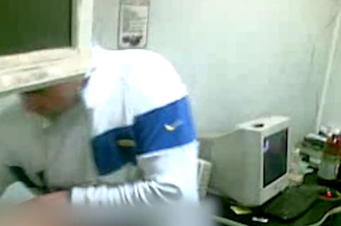 Полицейский уволился из-за скандала с секс-видео (3 фото)