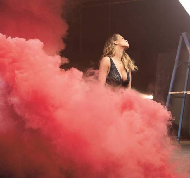 Забавные девушки