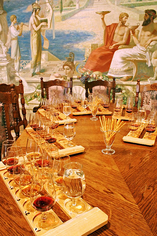 Как работает винодельческий завод «Массандра» в Крыму