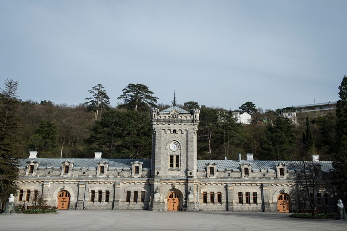 Как работает винодельческий завод «Массандра» в Крыму