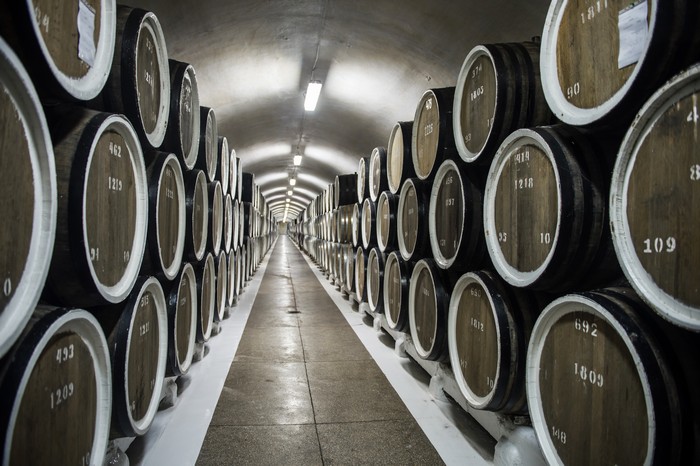 Как работает винодельческий завод «Массандра» в Крыму