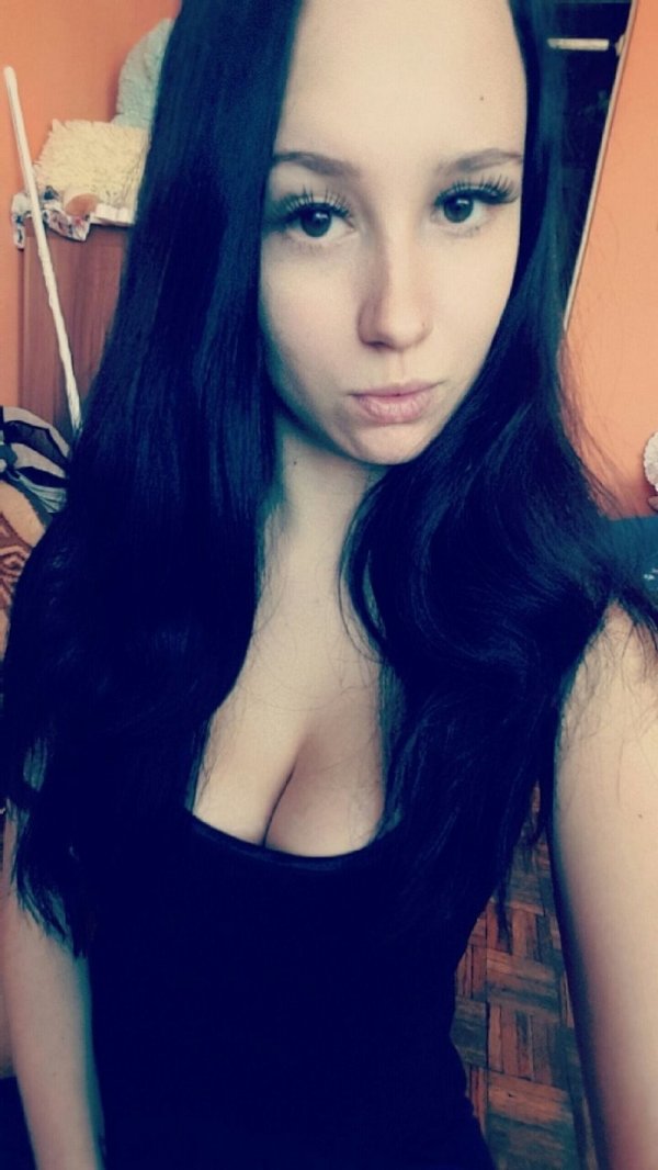 Селфи девушек из польских социальных сетей