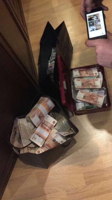 У главы Северо-Западного управления Ростехнадзора Григория Слабикова изъяли более 1 млрд рублей