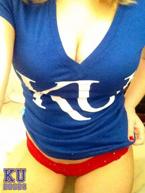 Девушки из Университета Канзаса