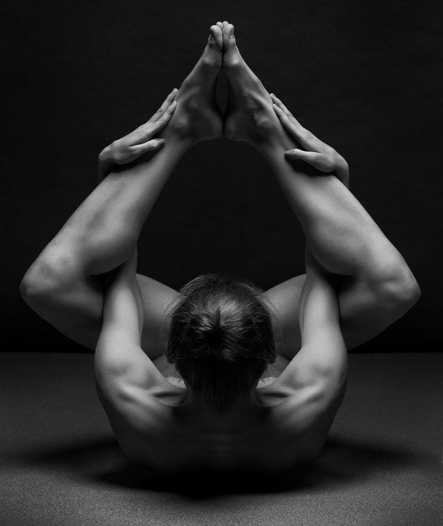 Обнаженные девушки в фотографиях Антона Беловодченко