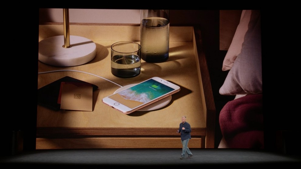 Apple представила сразу несколько новых iPhone Apple представила сразу несколько новых iPhone